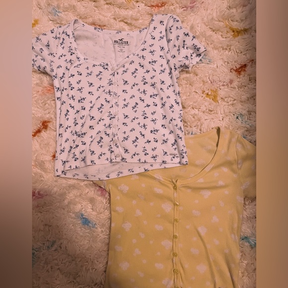 Hollister Tops - These are the cutest summer tops from Hollister!! Super cheap and affordable 💗